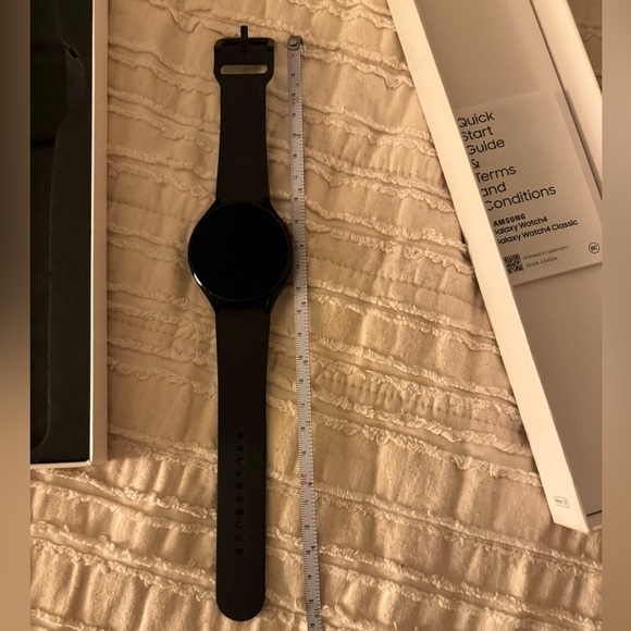 Samsung watch - Picture 2 of 2